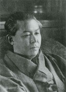 谷崎潤一郎（写真提供：公益財団法人 日本近代文学館）