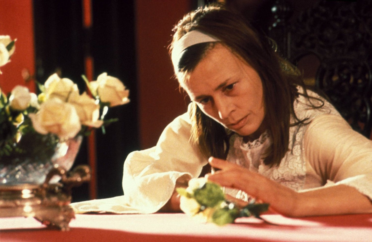 「叫びとささやき」(c)1973 AB SVENSIK FILMINDUSTRI. ALL RIGHTS RESERVED.
