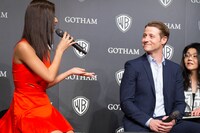 「GOTHAM／ゴッサム」来日記者会見の様子。