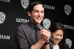 Gotham ゴッサム キャスト来日 布団やロボットレストランで日本を満喫 映画ナタリー