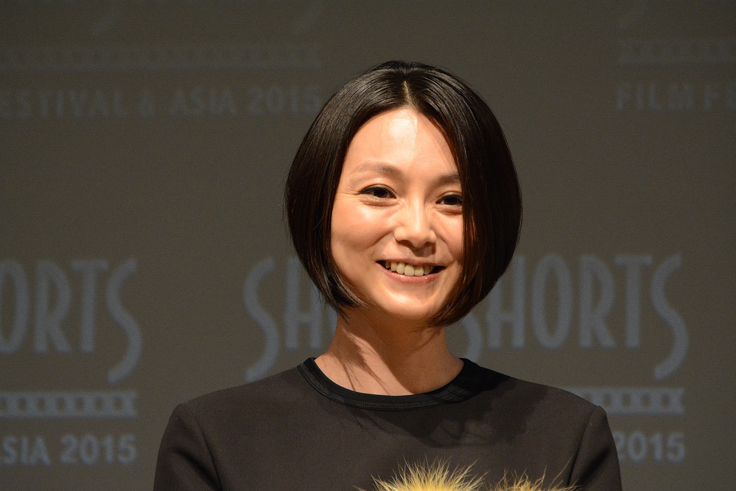 第4回観光映像大賞授賞式に登場した本上まなみ。