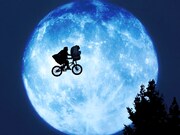 「E.T.」 (c)2002 Universal Studios.All Rights Reserved.