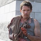 イーサン・ホークがシェイクスピア作品を語る特典映像、「アナーキー」BD/DVD