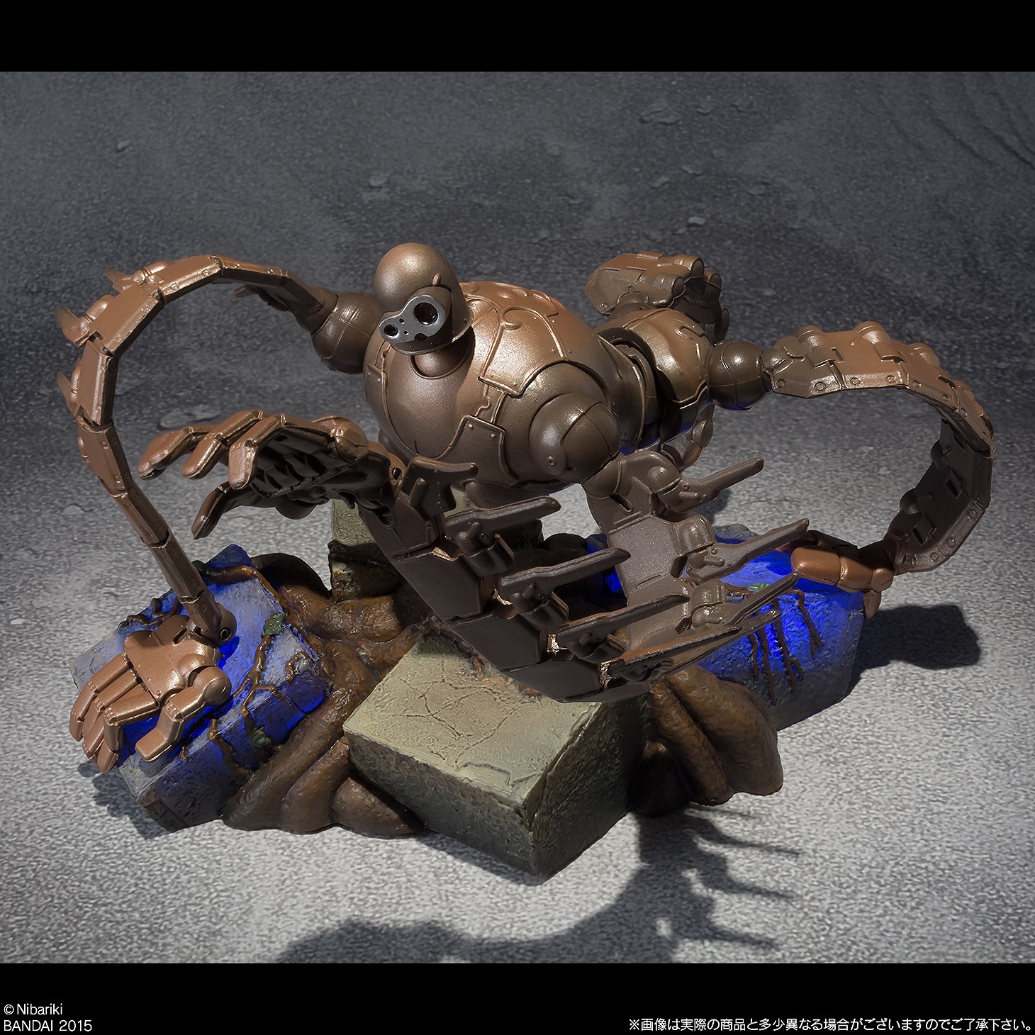 「想造ガレリア ロボット兵 青色発光 ver.」(c)Nibariki BANDAI 2015