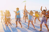 「踊るアイラブユー♪」(c)WOS DISTRIBUTION (IRELAND) LTD. 2014