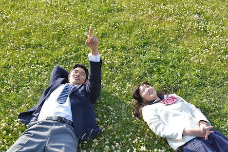 「俺物語!!」より、左から鈴木亮平、永野芽郁。(c)アルコ・河原和音/集英社 (c)2015映画「俺物語!!」製作委員会