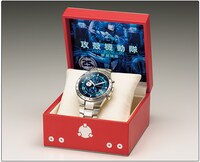 ロジコマ型特製展示ボックスに収納された「『攻殻機動隊 新劇場版』映画公開記念オフィシャルコラボ クロノグラフ」。