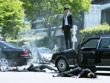 「劇場版 MOZU」 (c)2015劇場版「MOZU」製作委員会 (c)逢坂剛／集英社