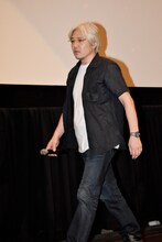 総監督の黄瀬和哉。