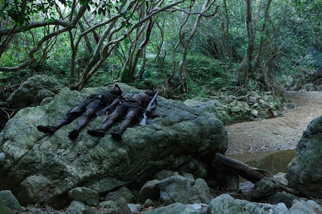 塚本晋也監督作「野火」 (c)SHINYA TSUKAMOTO/KAIJYU THEATER