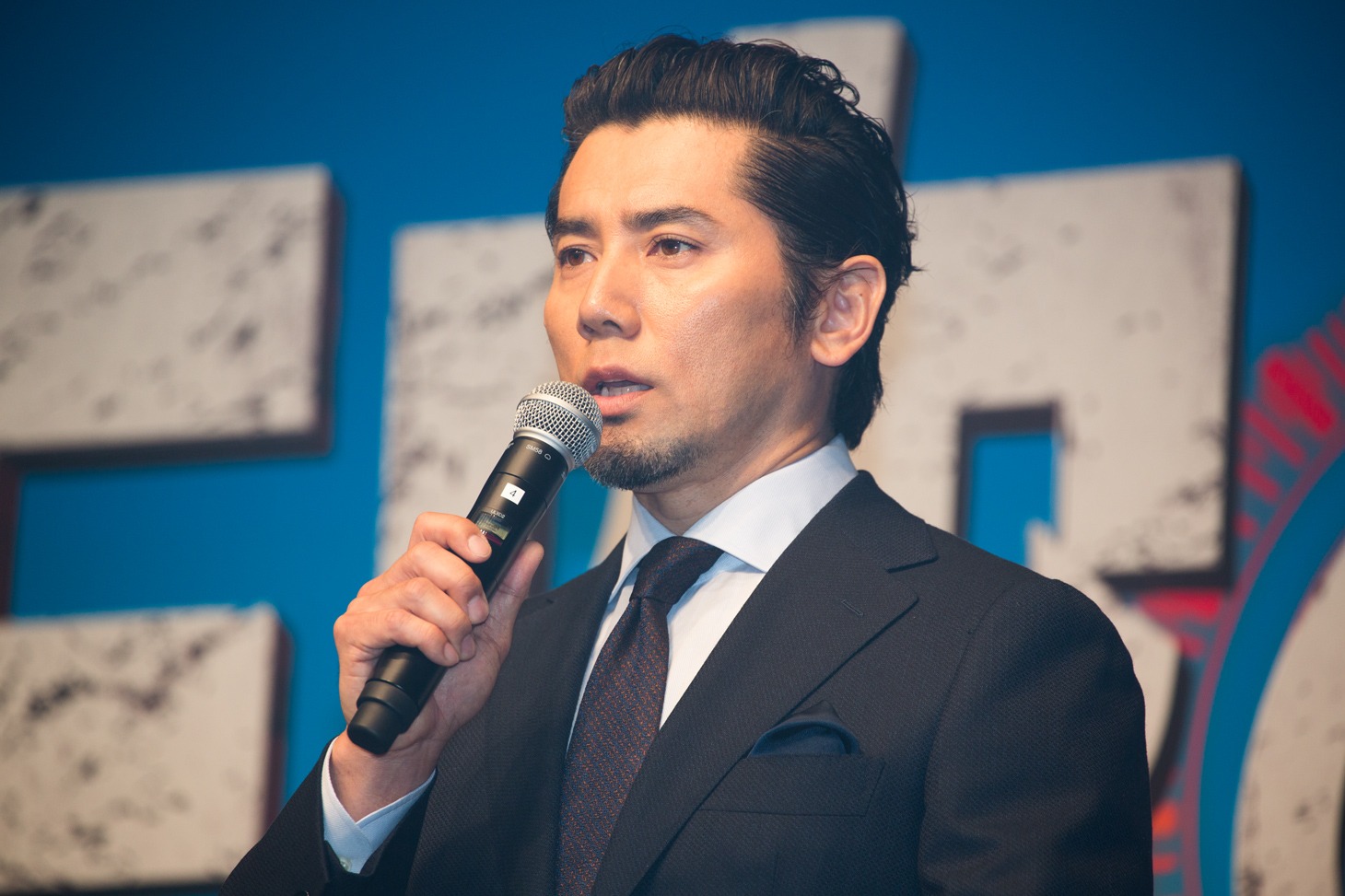 本木雅弘