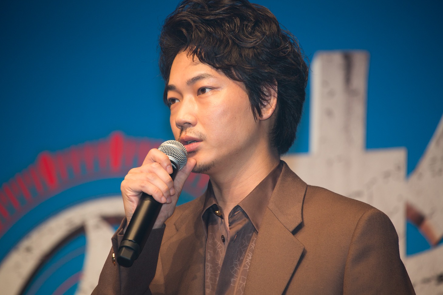 綾野剛