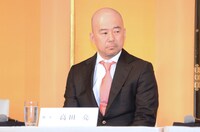 脚本を手がける高田亮。