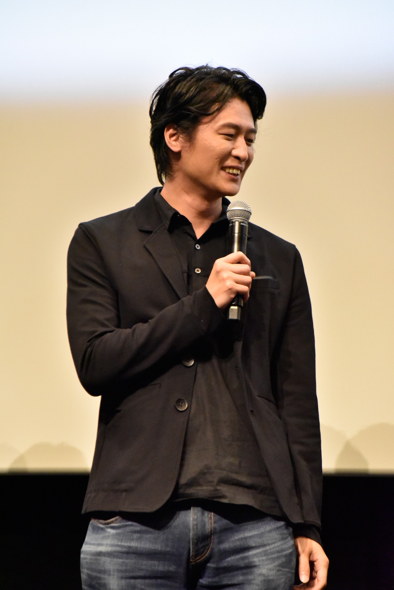 冲方丁