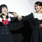 「脳漿炸裂ガール」冒頭上映イベントで柏木ひなたが“震え”を生披露