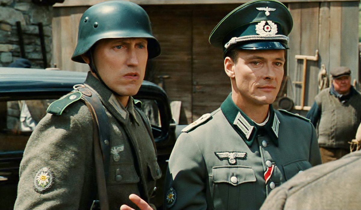 「ベル＆セバスチャン」 (c)2013 RADAR FILMS EPITHETE FILMS GAUMONT M6 FILMS ROHNE-ALPES CINEMA