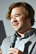 鳥を演じてみたいと語るハーレイ・ジョエル・オスメント。