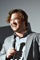 とびきりの笑顔を見せるハーレイ・ジョエル・オスメント。