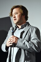 ファンから寄せられた質問に真摯に回答するハーレイ・ジョエル・オスメント。