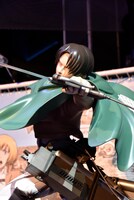 リヴァイの等身大フィギュア。