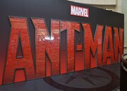 ワールドプレミアに登場した「アントマン」巨大看板。(c)Marvel 2015