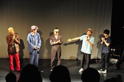 「『野火』爆激上映&轟音ライブイベント」の様子。左から石川忠、リリー・フランキー、中村達也、塚本晋也、森優作。(撮影:渡邉俊夫)