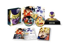 「ドラゴンボールZ 復活の『F』」BD / DVD（特別限定版）展開図。(c)バードスタジオ／集英社 (c)「2015 ドラゴンボールZ」製作委員会
