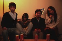 「小村は何故、真顔で涙を流したのか」