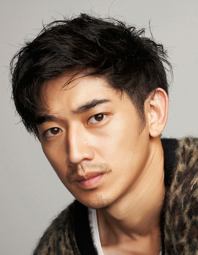 瑛太 (c)EITA OFFICIAL WEB SITE