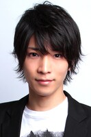 水嶋新役の小林涼。