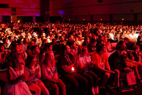 「リトルウィッチアカデミア 魔法仕掛けのパレード」プレミア上映会の様子。(c)2015 TRIGGER／吉成曜／GOOD SMILE COMPANY