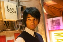 「リアル鬼ごっこ」で高校生に扮した斎藤工。(c)2015「リアル鬼ごっこ」学級委員会