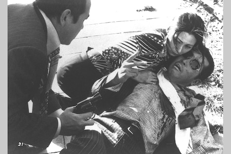 「やくざの墓場・くちなしの花」 (c)東映