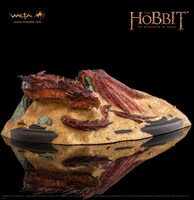 「Weta Cave展3 in AKIHABARA Weta Cave Shop」展示品の一部。(c)Warner Bros. Entertainment Inc. All rights reserved. THE HOBBIT: THE BATTLE OF THE FIVE ARMIES and the names of the characters, items, events and places therein are trademarks of The Saul Zaentz Company d/b/a Middle-earth Enterprises under license to New Line Productions, Inc. (s15)