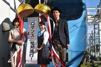 「ロマンス」イベントにて、左からタナダユキ、大島優子、大倉孝二。