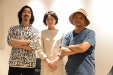 左から金子ノブアキ、清野菜名、押井守。