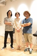左から金子ノブアキ、清野菜名、押井守。