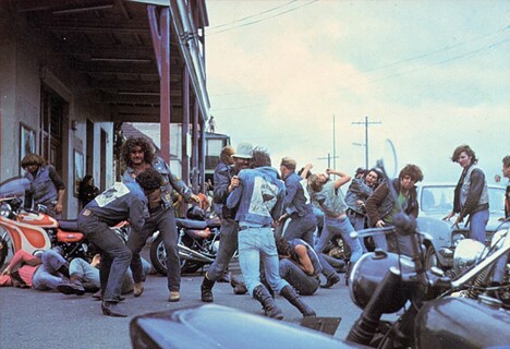 「マッドストーン」 (c)1974 Sandy Harbutt, All Rights Reserved.