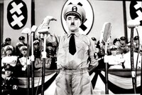 「独裁者」 (c)Roy Export Company Establishment.