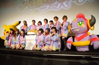 「ポケモン・ザ・ムービーXY『光輪（リング）の超魔神 フーパ』同時上映『ピカチュウとポケモンおんがくたい』」初日舞台挨拶の様子。