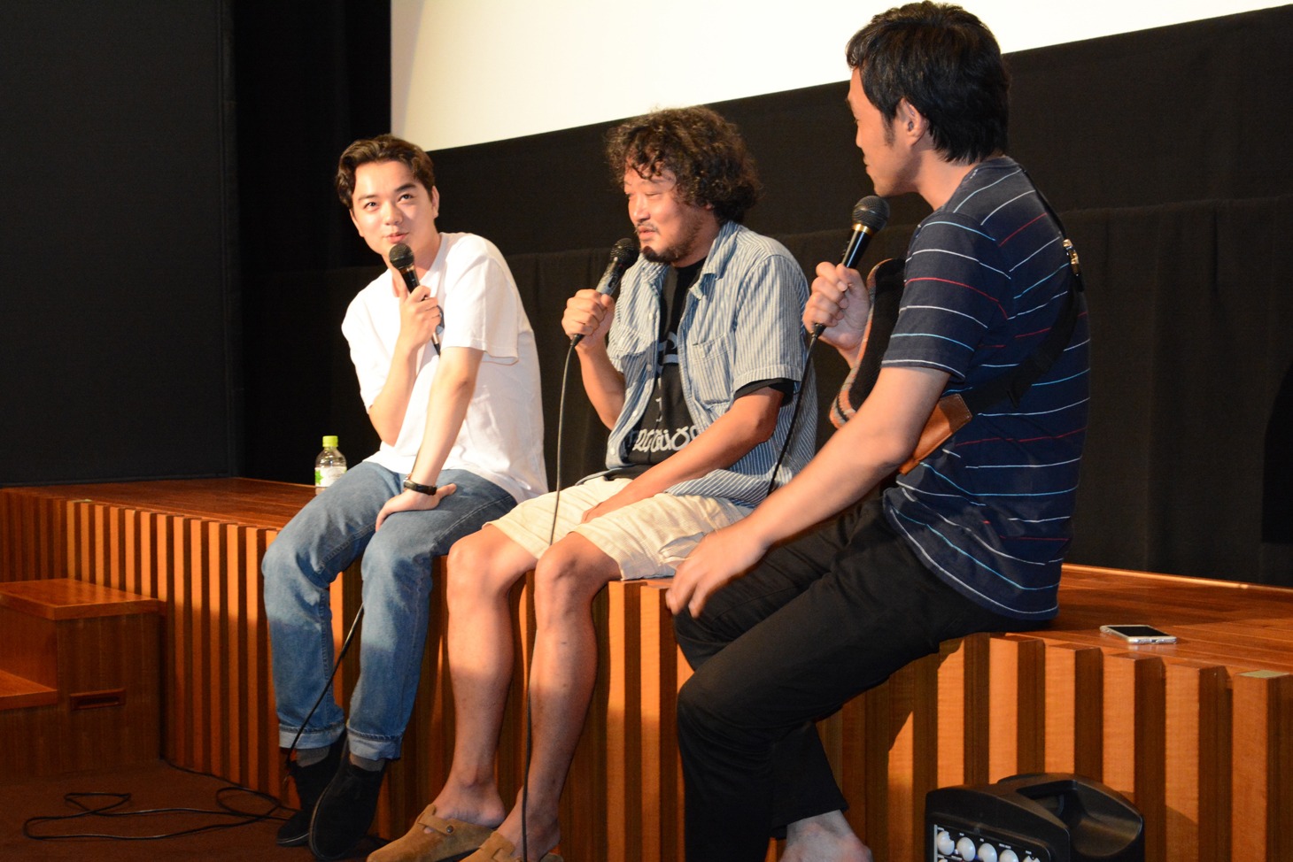「ローリング」上映後のトークイベントの様子。