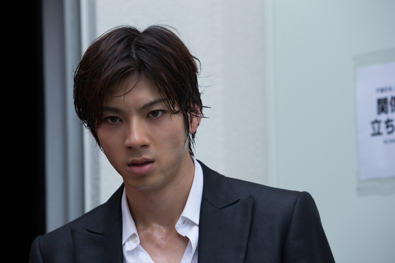 山田裕貴が闇金業者役で鬼気迫る表情を見せる「闇金ドッグス」予告編公開