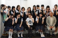 「女子の事件は大抵、トイレで起こるのだ。」劇場版完成披露記者会見の様子。