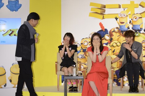 「ミニオンズ」吹替版完成報告会見の様子。(c)2015Universal Studios.