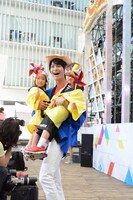 軽々と2人の子供を抱っこして退場していった、多和田秀弥。