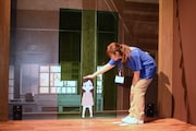「バケモノの子」展の様子。
