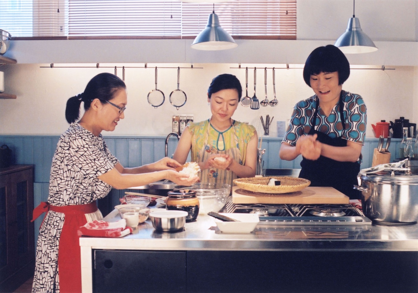 「かもめ食堂」 (c)かもめ商会