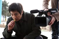 「提報者～ES細胞捏造事件～」 (c)2014 MEGABOX PLUSM & WATERMELON PICTURES CO., LTD. ALL RIGHTS RESERVED