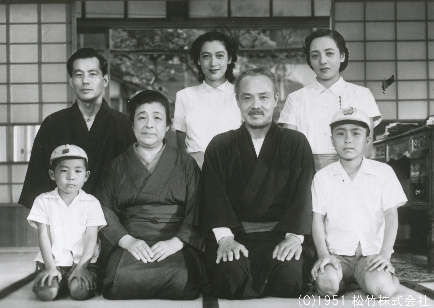 「麦秋」 (c)1951 松竹株式会社
