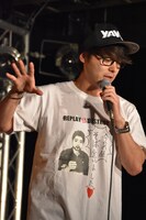 「ホットケーキでフリスビーするシーンが楽しかった」と話す山田孝之。